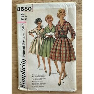 Simplicity Pattern 3580 One-Pieced Dress Size 14 Bust 34 Uncut FF